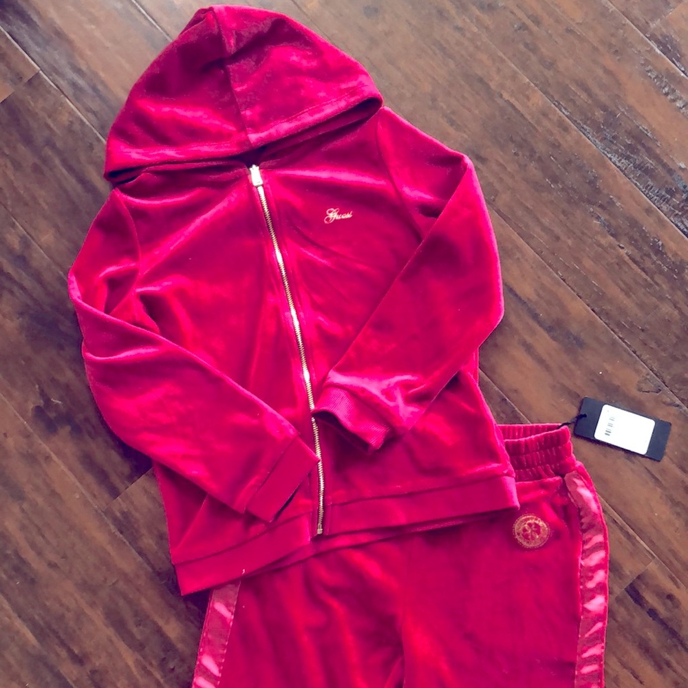 Guess velour set